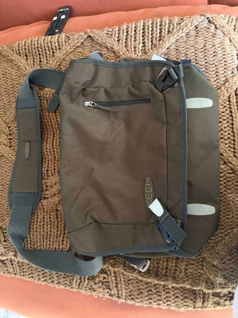 Keen Hybrid Transfer Olive Green Laptop Messenger Bag (NEW)